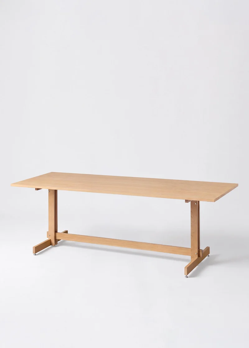 KUMU Dining Table