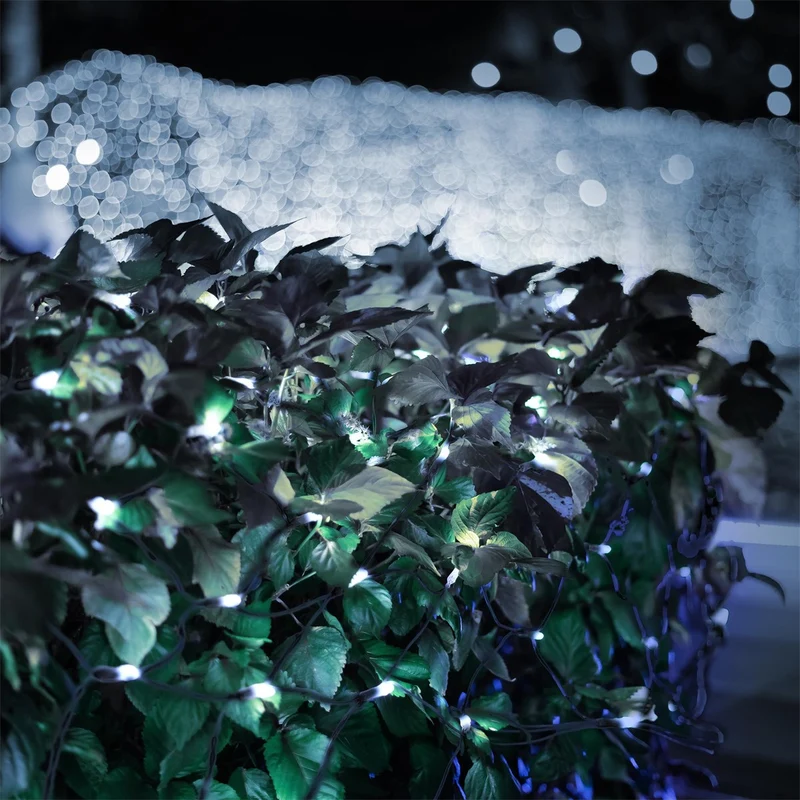 ECD Germany | LED Lichternetz IP44 Weihnachtsbeleuchtung Lichterkettenvorhang, für den Innen- und Außenbereich