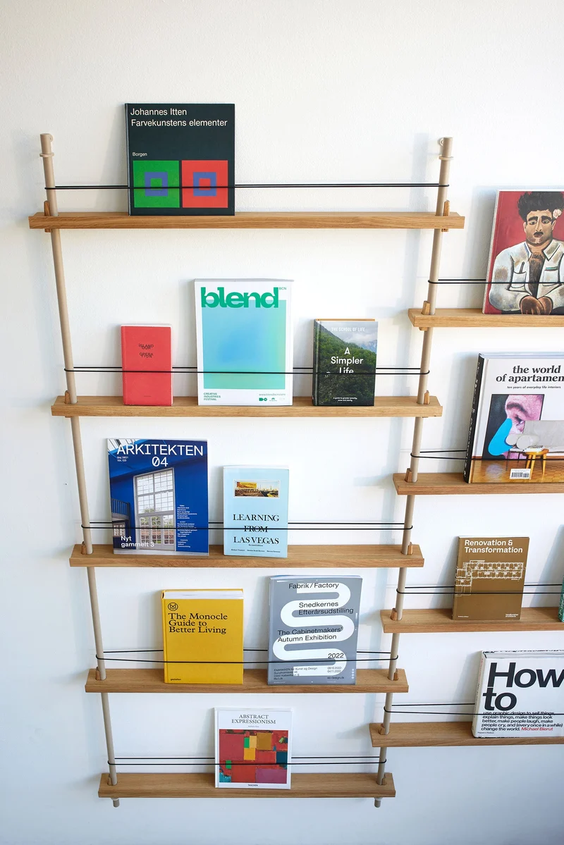 Shelving System – Magazine Shelving