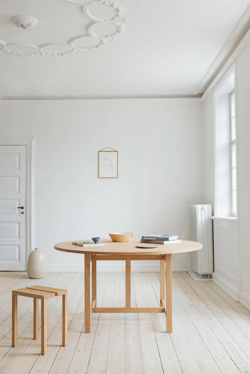 Round Dining Table