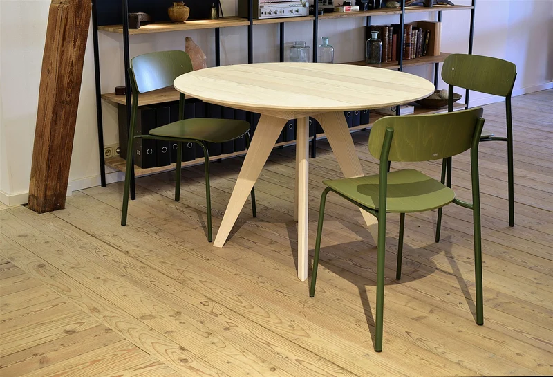 Tisch Sfer, Weißtanne, D 110 cm. Besonders schön und günstig