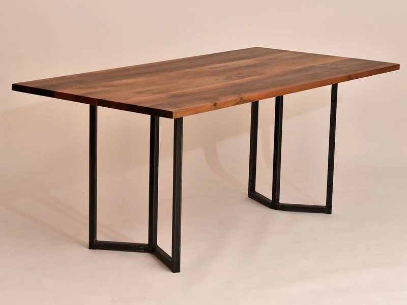 Tisch Plano, Nussbaum, 180/88 cm