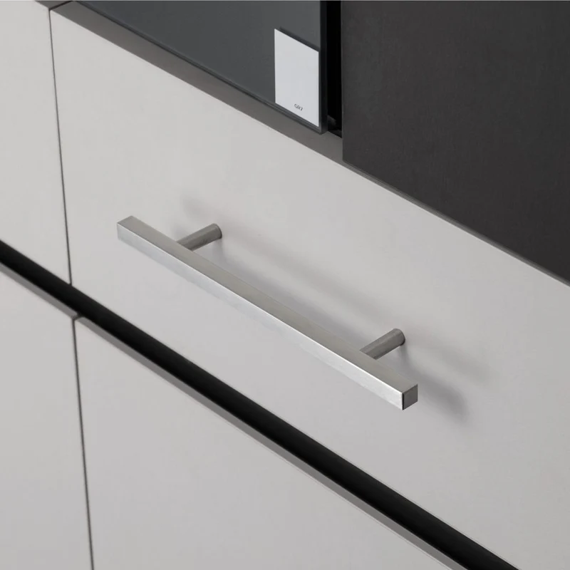 Möbelgriff Edelstahl quadratisch Schrankgriff 10x10mm Profil
