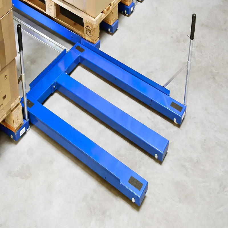 Bodenauszug für schwere Lasten mit einer Auflagefläche von 800x1.200 mm