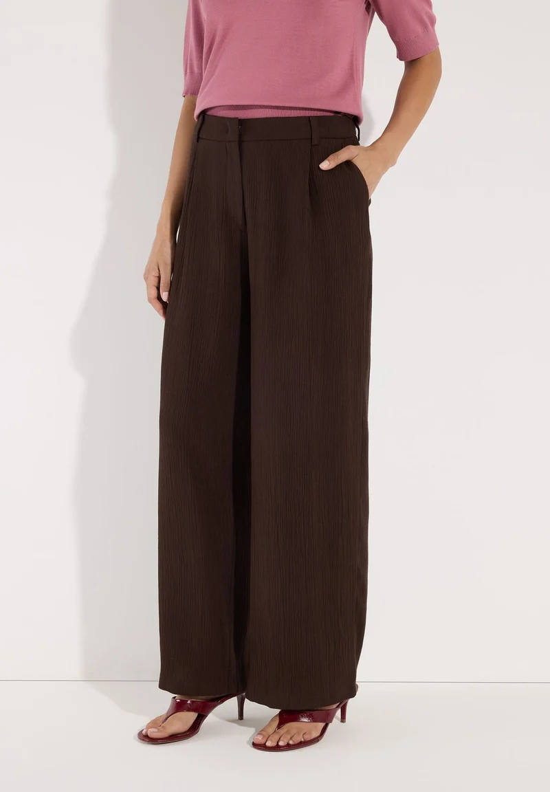 Hose mit weitem Bein