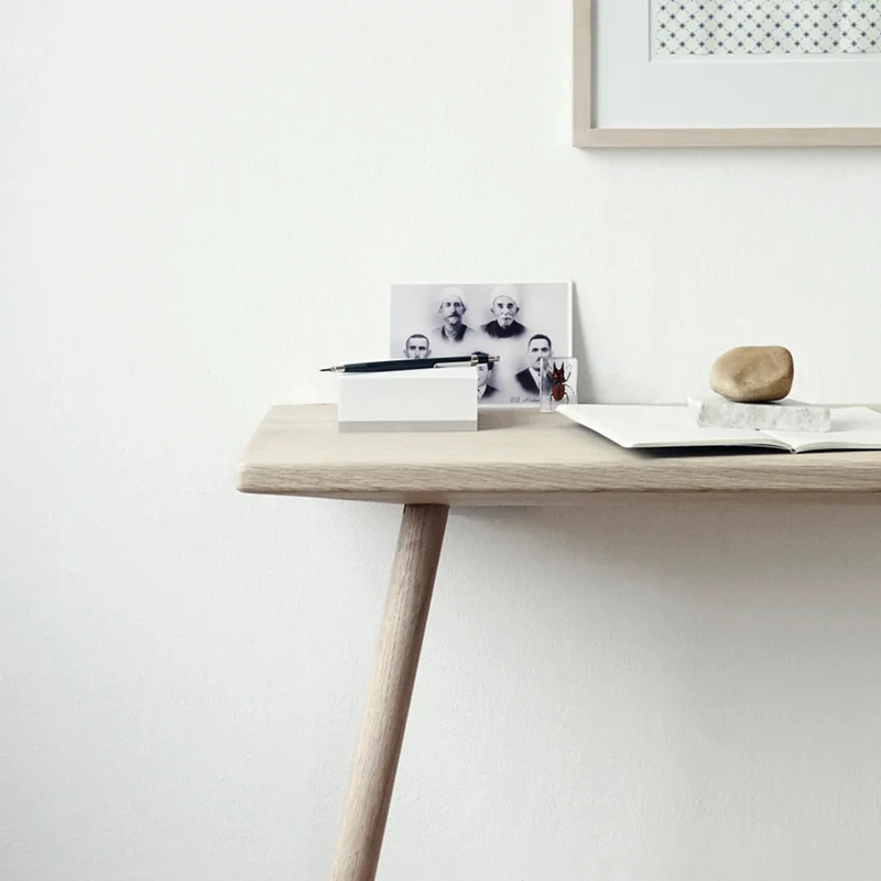 B-Ware Fritz Hansen Schreibtisch Tisch Georg Eiche Natur Holz Skagerak Arbeitsfläche
