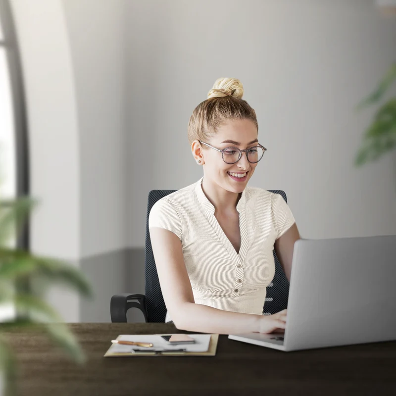 B-Ware Ergonomischer Bürostuhl mit Armlehnen Netzgewebe Grau mit Rollen ML-Design