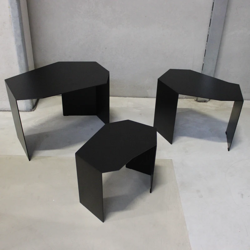 B-Ware Ferm Living Satztisch Set Beistelltisch Shard Cluster schwarz 3er Set Tisch