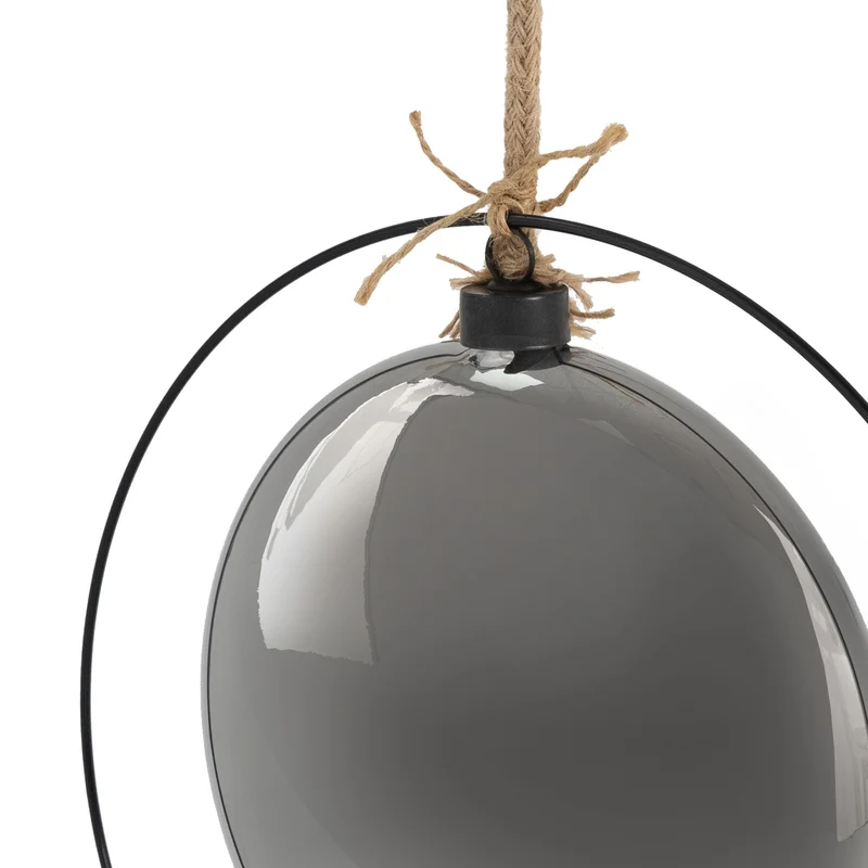 LED Weihnachtskugel Ø18 cm Grau aus Metall mit warmweißen LEDs