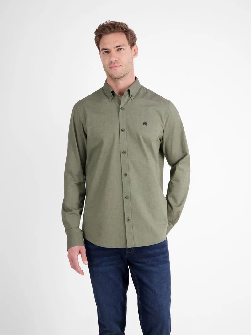 BUTTON DOWN