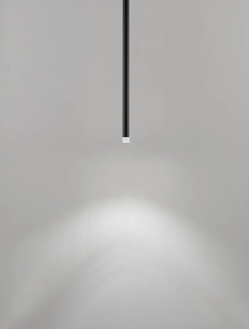 B-Ware Nova Luce Pendelleuchte Hängeleuchte LED DANDIA Schwarz Warmweiß 150x8 cm 6 W