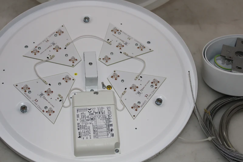 B-Ware Molto Luce Hängeleuchte Pendelleuchte LED White Belt weiß Beleuchtung 3000 K