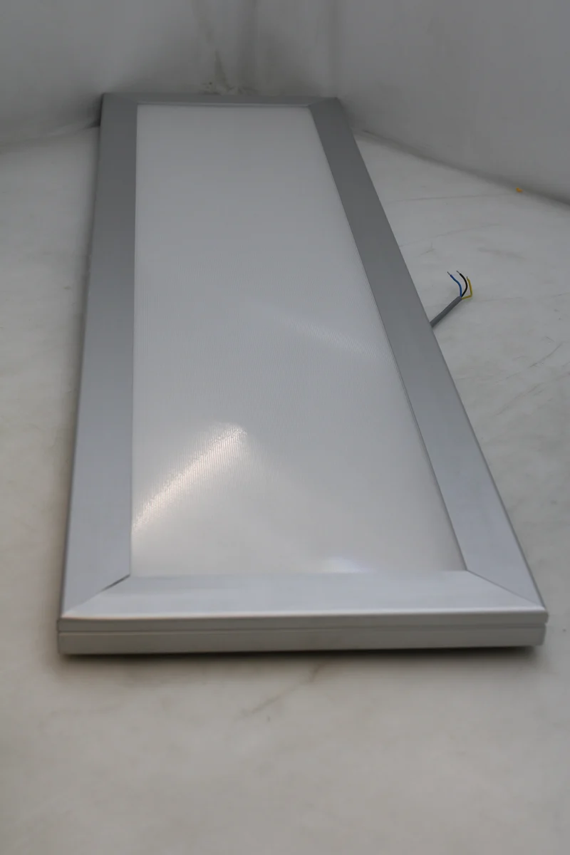 B-Ware Regiolux Mikroprismatische LED-Deckenleuchte Visula BAP 120 SIEHE TEXT/FOTO