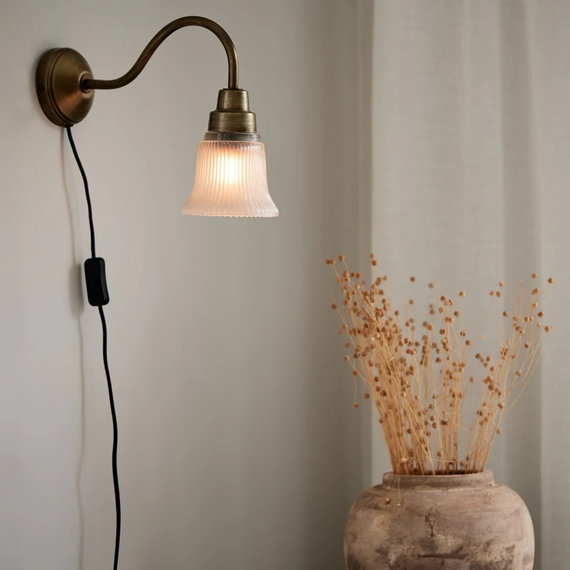 B-Ware PR Home Wandleuchte Wandlampe Emmi messing patina Metall Glas Schalter Stecker