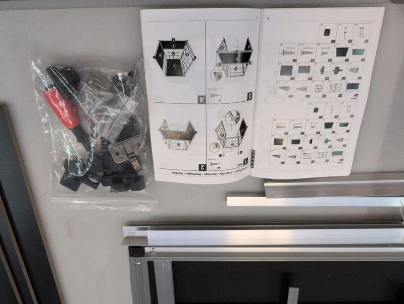 C-Ware Hundebox Auto Hundetransportbox Alu für große Hunde Kofferraum Rücksitz XL