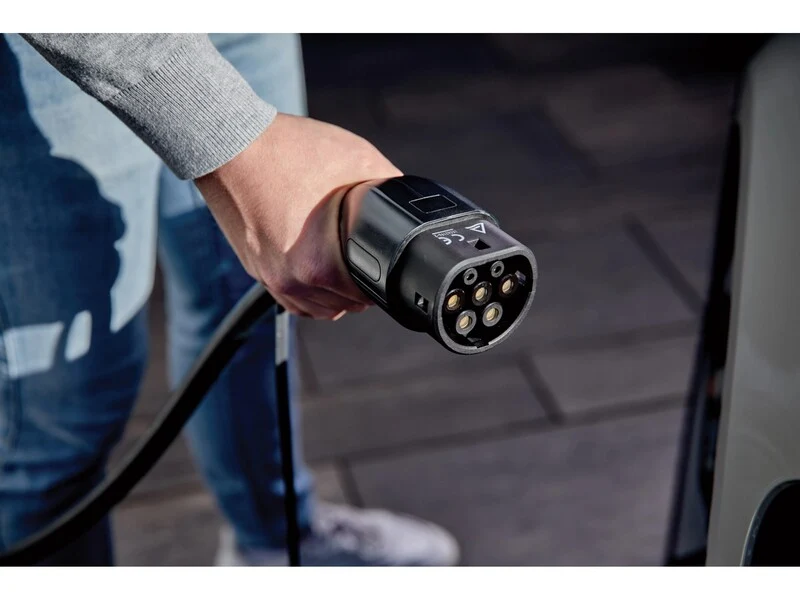 B-Ware AEG Wallbox Supreme LINE 22 kW Ladestation für Elektrofahrzeuge mit WiFi Kabel